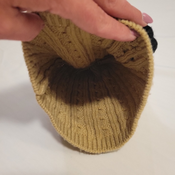 💵3/$20 Knitted Beanie Cute Knitted Cap w/ Flower Accent - Picture 5 of 9